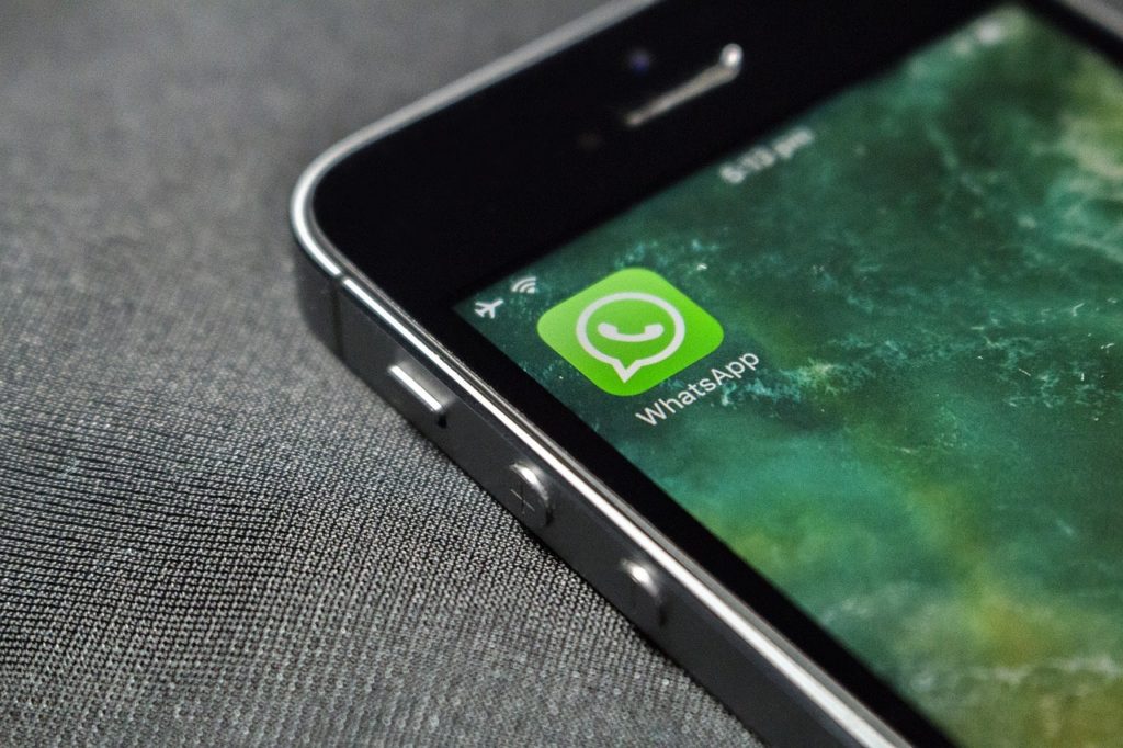 whatsapp-1789194_1280-min whatsapp