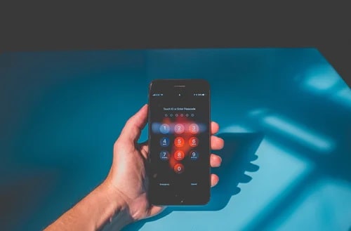 Using Tech to Keep Schools, Offices, and Places of Worship Safe-min Using Tech to Keep Schools, Offices, and Places of Worship Safe-min