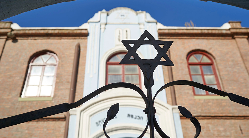 American Jews Increase Security Following Hamas Terror Attacks in Israel