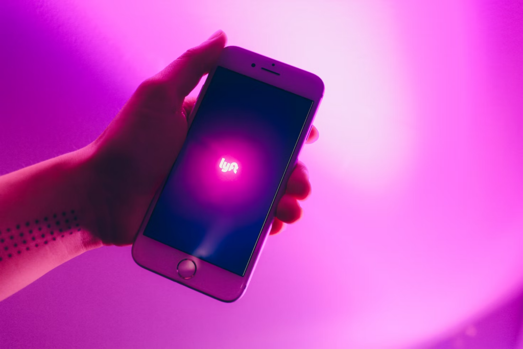Staying Safe in a Digital World-A Guide to Dating and Rideshare App Safety Staying Safe in a Digital World-A Guide to Dating and Rideshare App Safety
