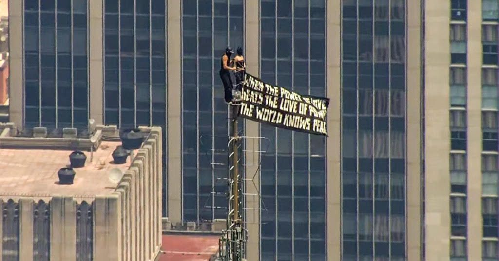 Daredevils who scaled Empire State Building may have had help, experts say